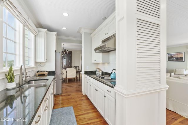 125 Roosevelt Drive, Pine Knoll Shores, NC 28512