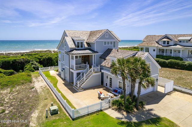 125 Roosevelt Drive, Pine Knoll Shores, NC 28512