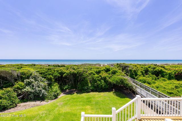 125 Roosevelt Drive, Pine Knoll Shores, NC 28512