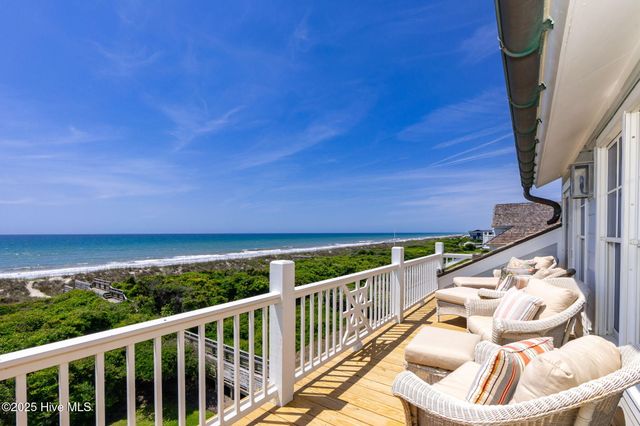 125 Roosevelt Drive, Pine Knoll Shores, NC 28512