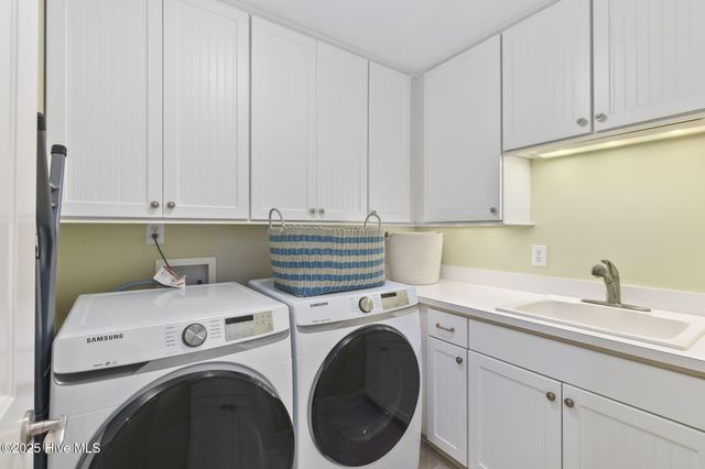 125 Roosevelt Drive, Pine Knoll Shores, NC 28512