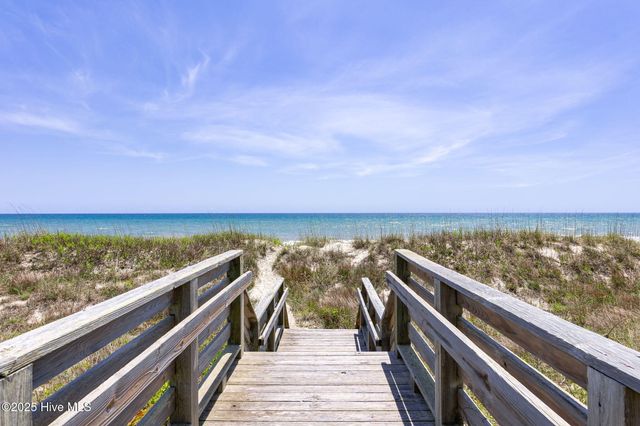 125 Roosevelt Drive, Pine Knoll Shores, NC 28512