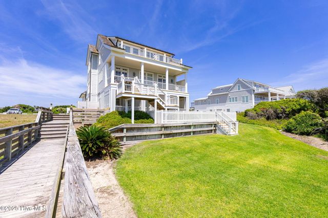 125 Roosevelt Drive, Pine Knoll Shores, NC 28512