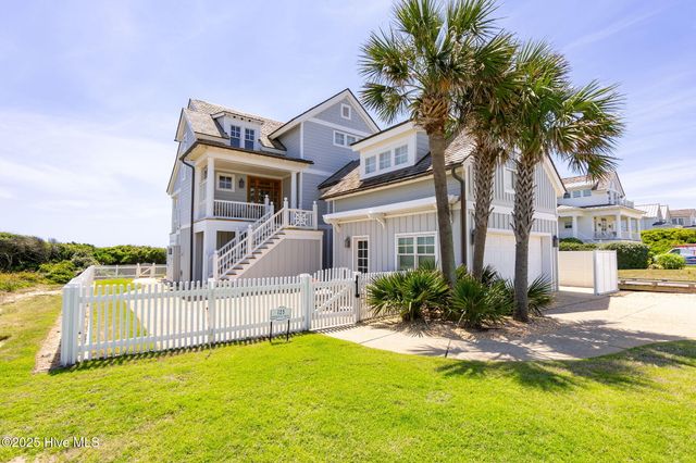 125 Roosevelt Drive, Pine Knoll Shores, NC 28512