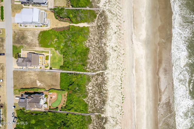 125 Roosevelt Drive, Pine Knoll Shores, NC 28512