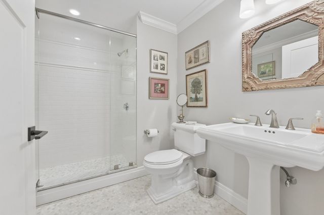 36 Central Ave 15, Milton, MA 02186
