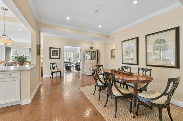 36 Central Ave 15, Milton, MA 02186
