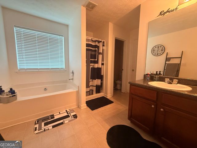 6869 Lockley Court, Rex, GA 30273