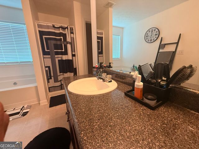 6869 Lockley Court, Rex, GA 30273