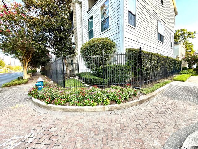 1708 Elgin Street, Houston, TX 77004