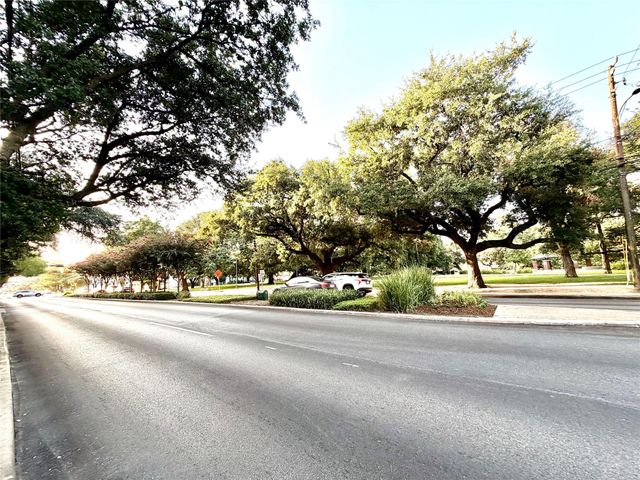 1708 Elgin Street, Houston, TX 77004