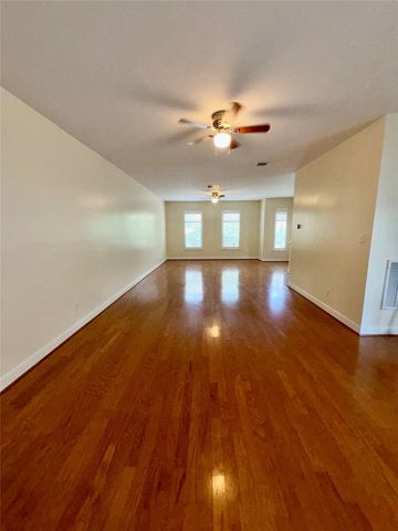 1708 Elgin Street, Houston, TX 77004