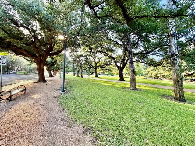 1708 Elgin Street, Houston, TX 77004