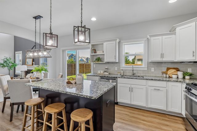 555 NE Bowman Drive, Waukee, IA 50263