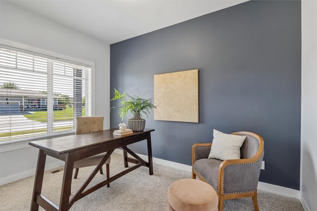 555 NE Bowman Drive, Waukee, IA 50263