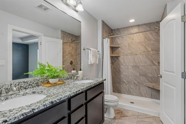555 NE Bowman Drive, Waukee, IA 50263