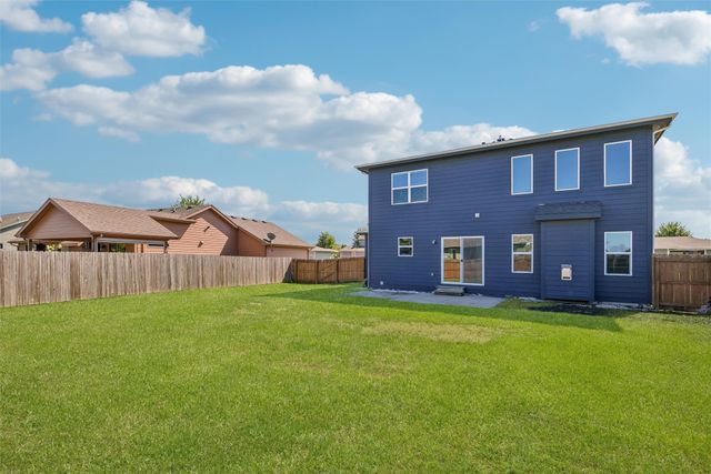 555 NE Bowman Drive, Waukee, IA 50263