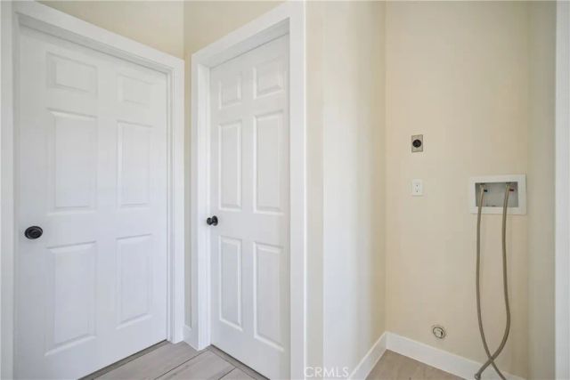 1956 N Ontario Street 101, Burbank, CA 91505