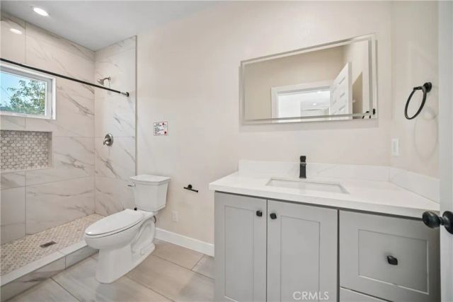 1956 N Ontario Street 101, Burbank, CA 91505