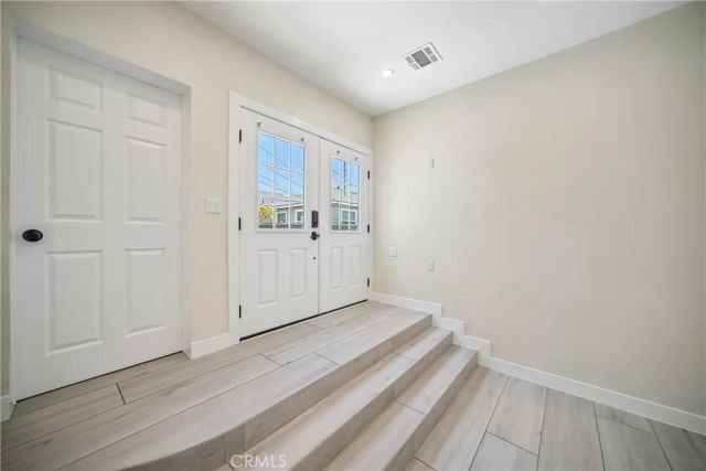1956 N Ontario Street 101, Burbank, CA 91505