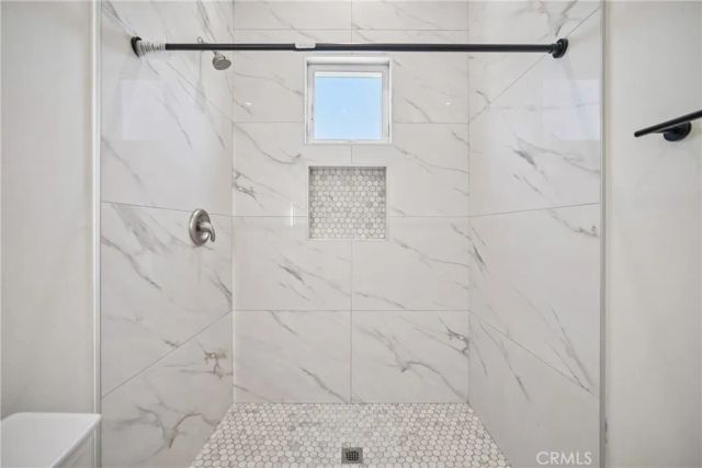 1956 N Ontario Street 101, Burbank, CA 91505