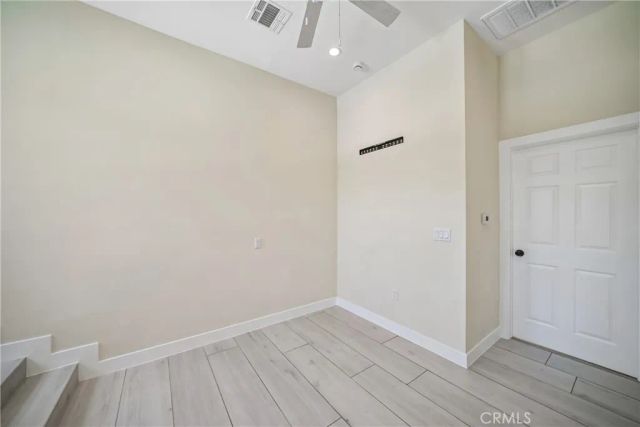 1956 N Ontario Street 101, Burbank, CA 91505