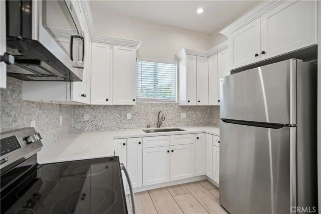 1956 N Ontario Street 101, Burbank, CA 91505