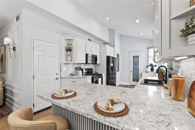 45 Paseo Vespertino, Rancho Santa Margarita, CA 92688