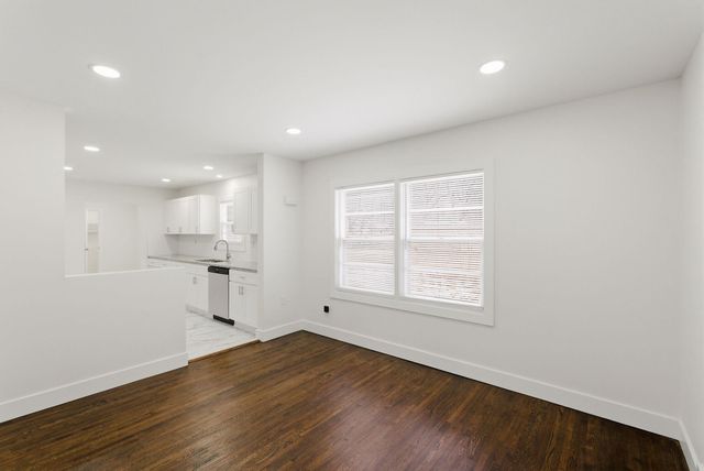 1040 E 44th St S, Wichita, KS 67216