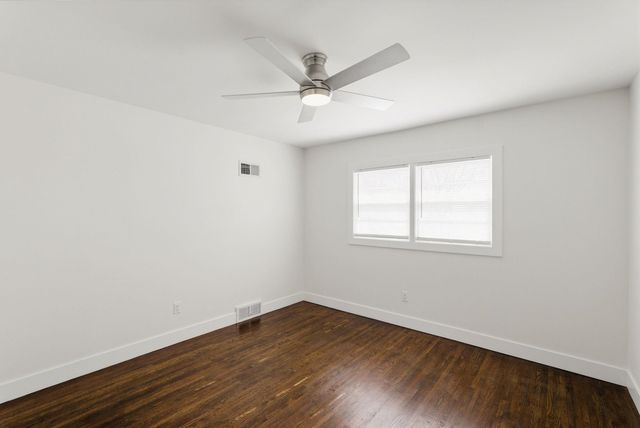 1040 E 44th St S, Wichita, KS 67216