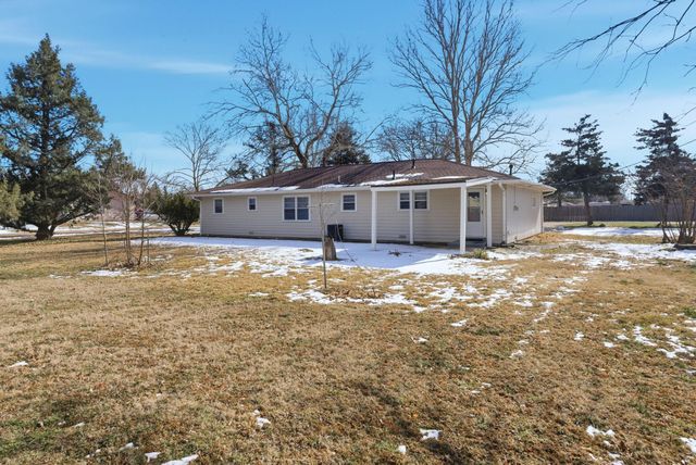 1040 E 44th St S, Wichita, KS 67216