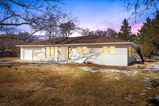 1040 E 44th St S, Wichita, KS 67216