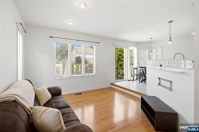 71 Intervale Road, Teaneck, NJ 07666