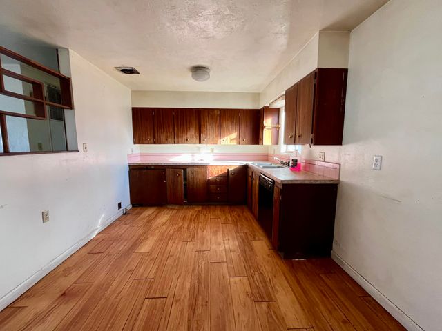 5700 Schiesel Avenue, Klamath Falls, OR 97603