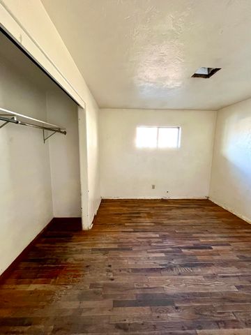 5700 Schiesel Avenue, Klamath Falls, OR 97603