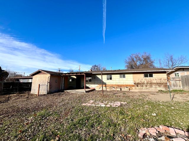 5700 Schiesel Avenue, Klamath Falls, OR 97603