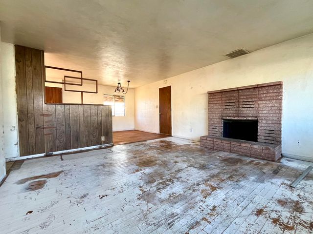 5700 Schiesel Avenue, Klamath Falls, OR 97603