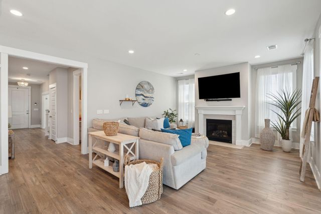 262 Great Lawn Drive, Summerville, SC 29486