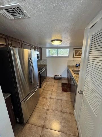 1836 WARRINGWOOD DRIVE B4, Orlando, FL 32839