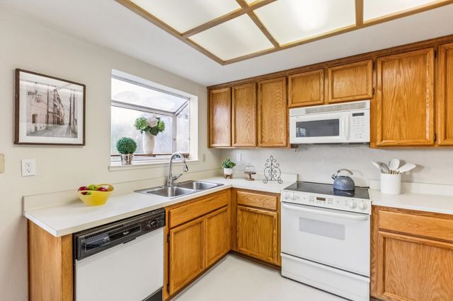 1152 Old Alameda Pt, Alameda, CA 94502