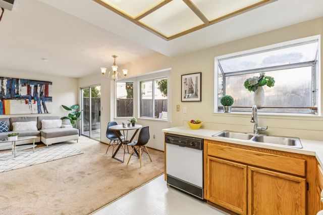 1152 Old Alameda Pt, Alameda, CA 94502