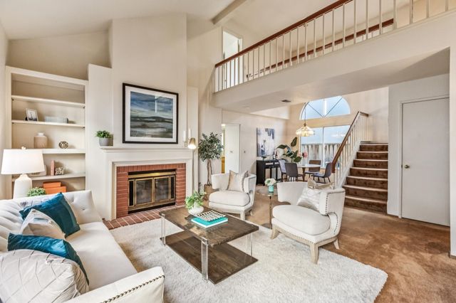 1152 Old Alameda Pt, Alameda, CA 94502