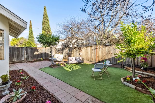 1152 Old Alameda Pt, Alameda, CA 94502