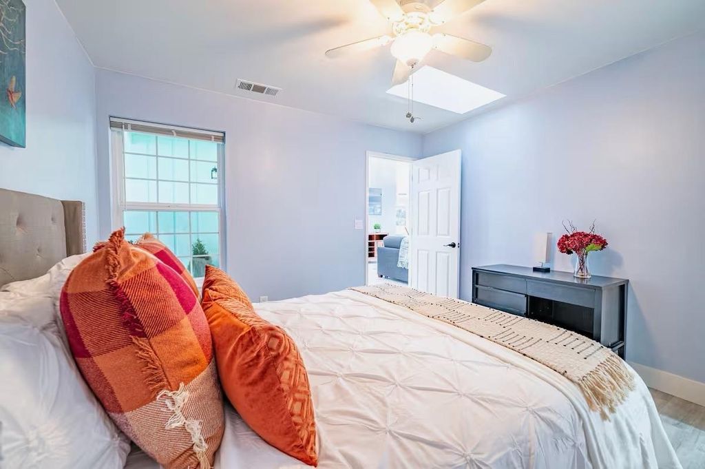 Image 23 of property listing at 40202 Hillsborough Loop, Oakhurst, CA 93644