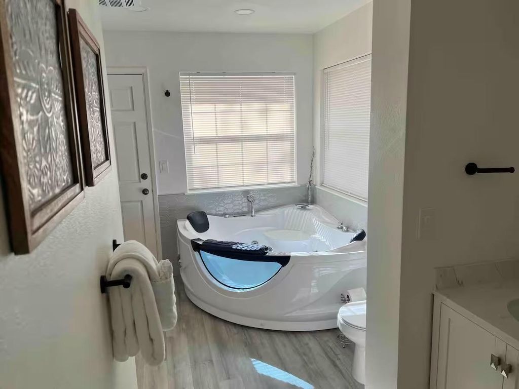 Image 30 of property listing at 40202 Hillsborough Loop, Oakhurst, CA 93644