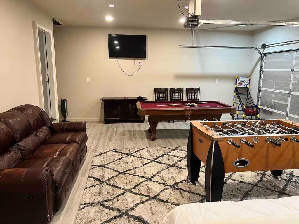 Image 33 of property listing at 40202 Hillsborough Loop, Oakhurst, CA 93644