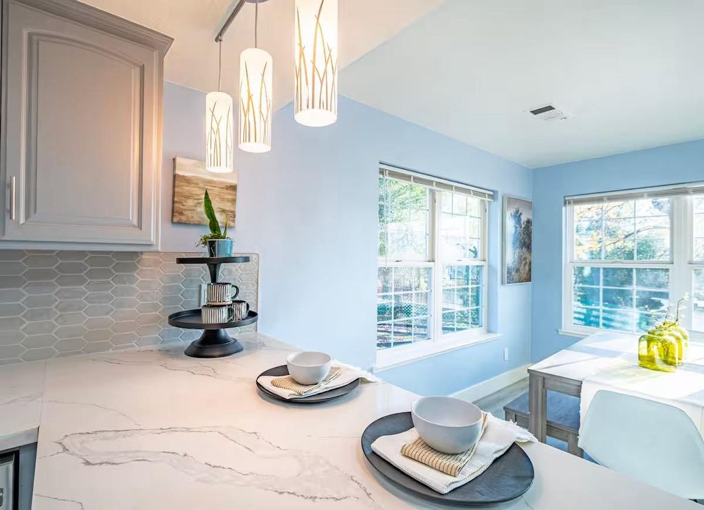 Image 5 of property listing at 40202 Hillsborough Loop, Oakhurst, CA 93644