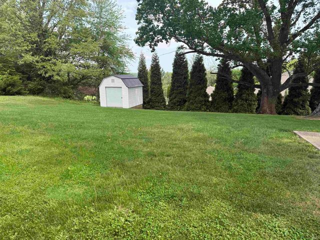 1524 W State Road 56 Road, Jasper, IN 47546