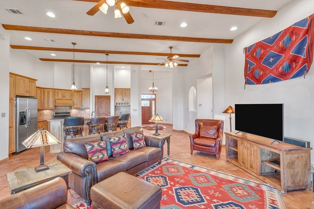 128 High Lonesome, Alpine, TX 79830