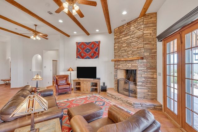 128 High Lonesome, Alpine, TX 79830